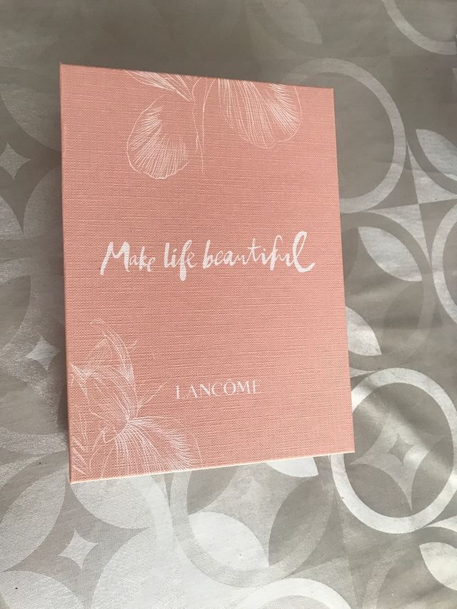 LA VIE EST BELLE IRIS ABSOLUT