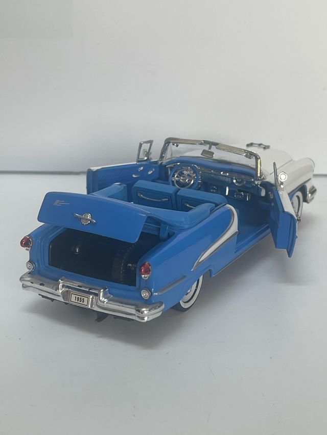 OLDSMOVIL SÚPER 88. 1955. Escala 1:32