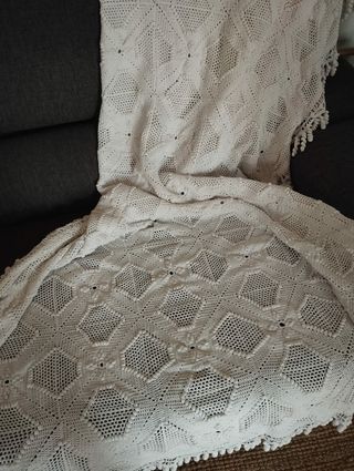 2 COLCHAS GANCHILLO HECHAS A MANO