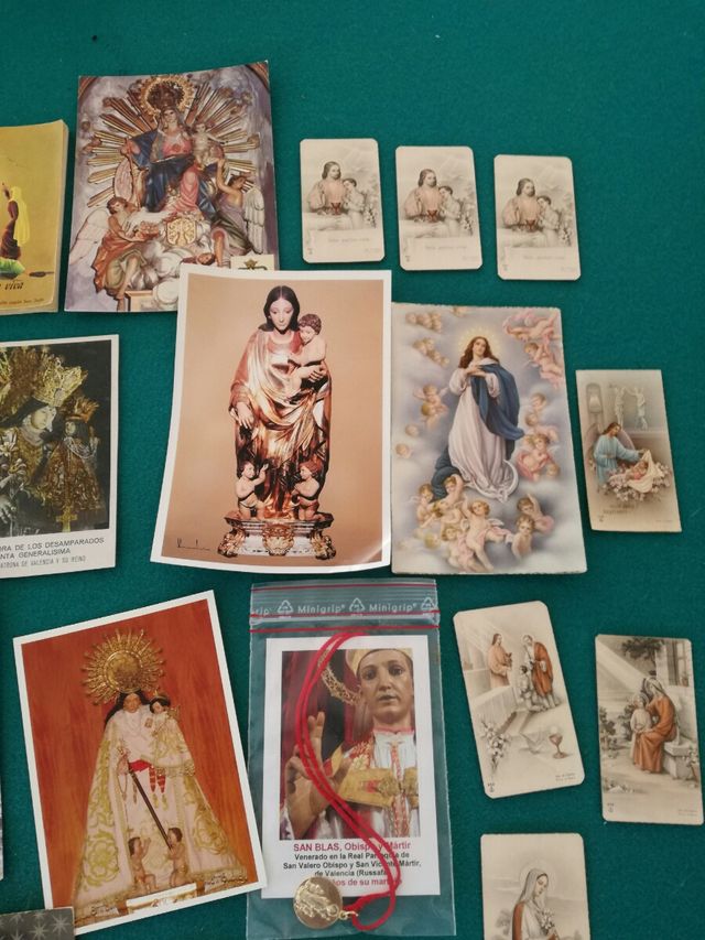 Lote 28 Postales y estampas religiosas