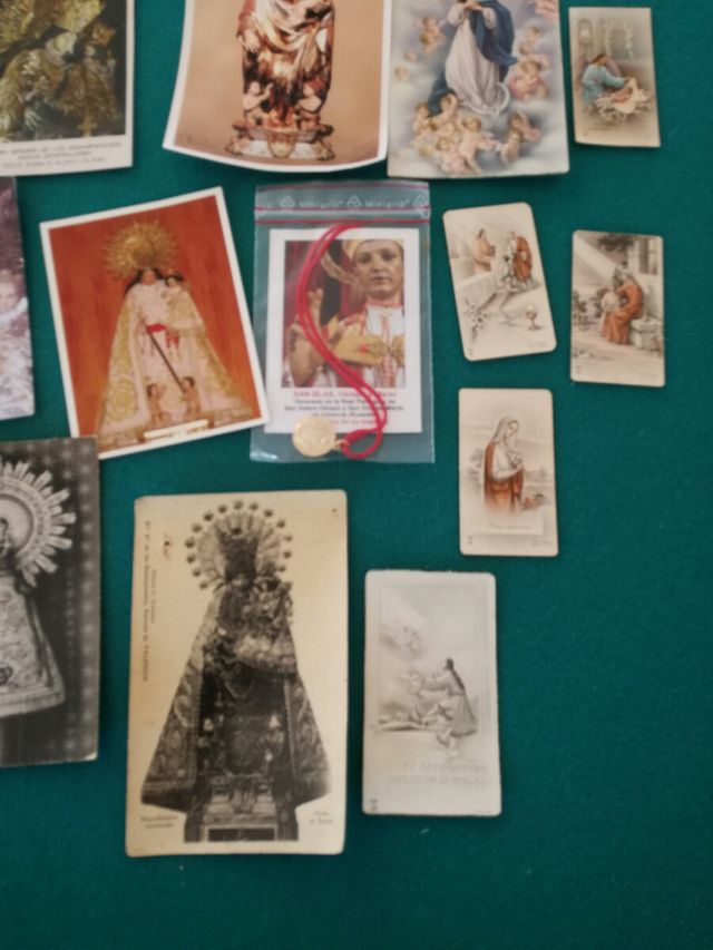 Lote 28 Postales y estampas religiosas