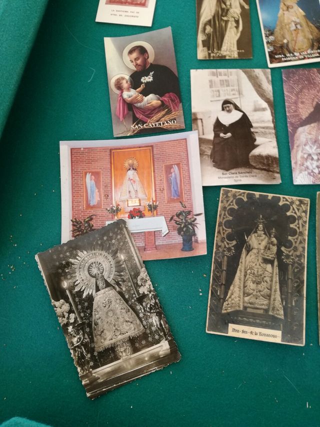 Lote 28 Postales y estampas religiosas