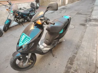 moto piaggo Enerlli de freno disco a lante y atrá