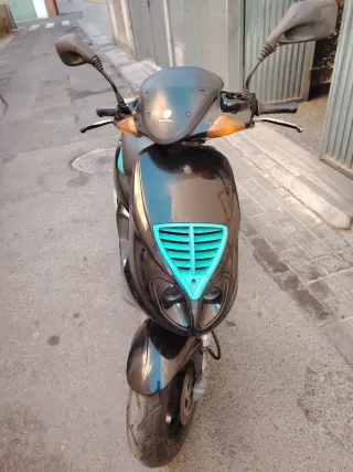 moto piaggo Enerlli de freno disco a lante y atrá