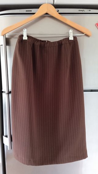 traje chaqueta y falda. todo tiempo