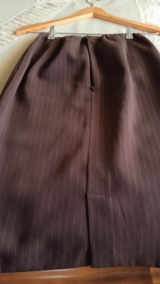 traje chaqueta y falda. todo tiempo