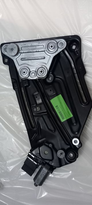 Elevalunas trasero derecho Vw Eos
