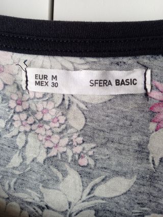 Camiseta floral