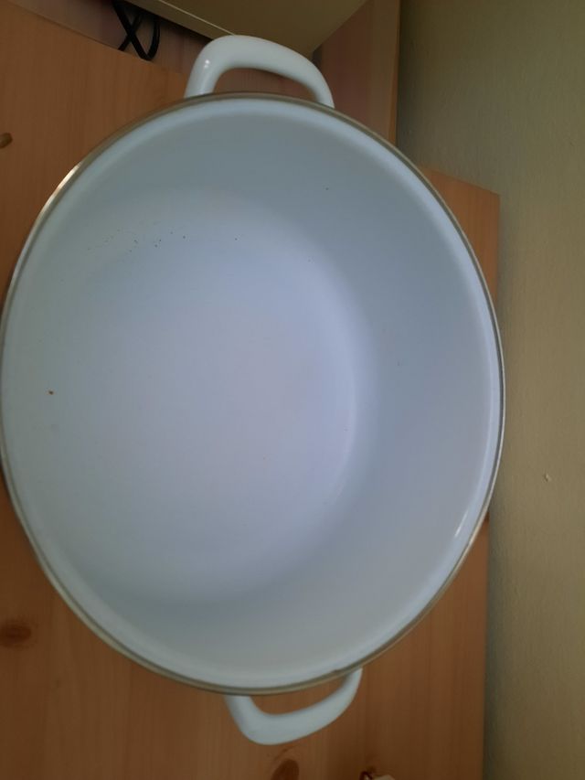 Olla y cazo porcelana blanca San Ignacio