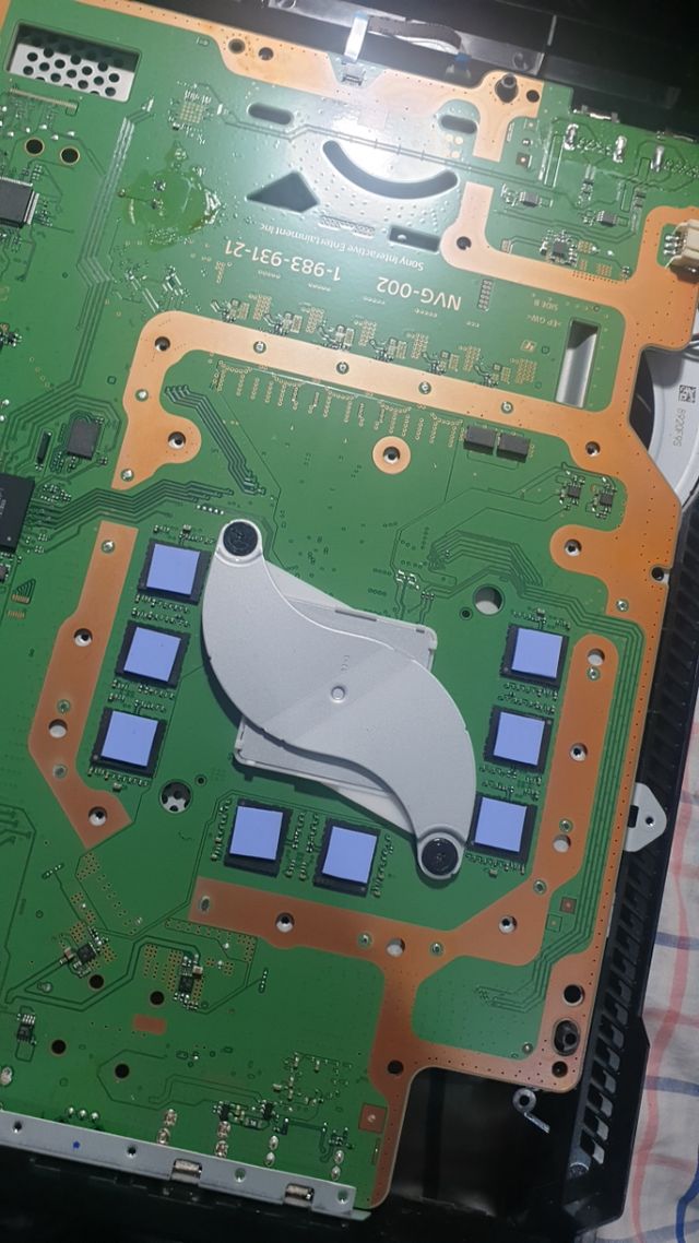 Limpieza y cambio pads térmicos ps4pro Luis