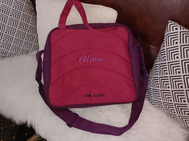 bolso para carro de bebe marca be cool