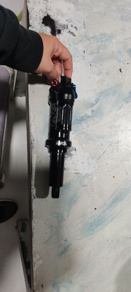 amortiguador Fox float x performance