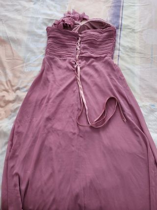 Vestido de fiesta fruncido con un hombro