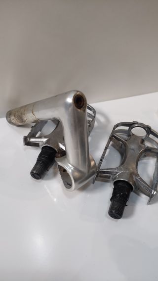 Cuadro Bicicleta Zeus y Accesorios.