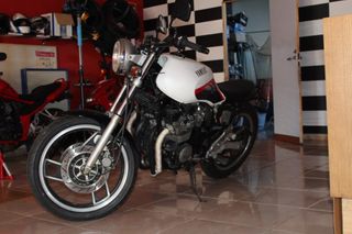 Yamaha XJ600 Cafe Racer