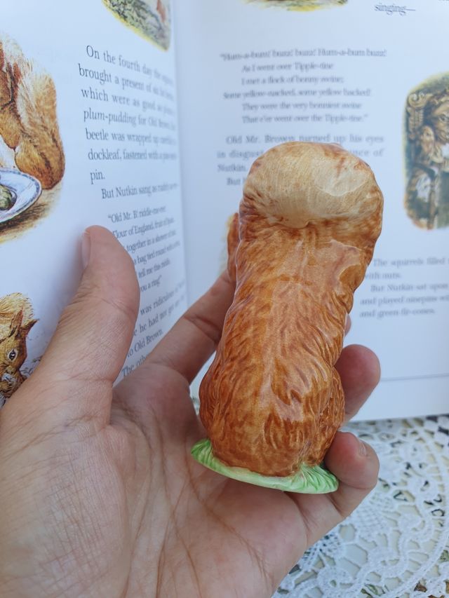 Figurina Beatrix Potter Squirrel Nutkin