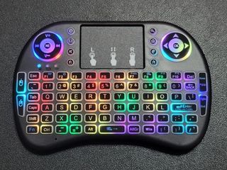 mini teclado RGB recargable nuevo