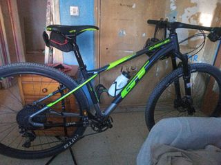 bicicleta gt sazkar