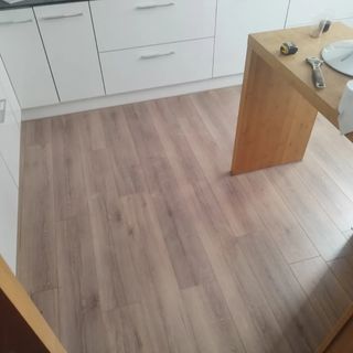 venta e instalación de tarima sintética y parquet
