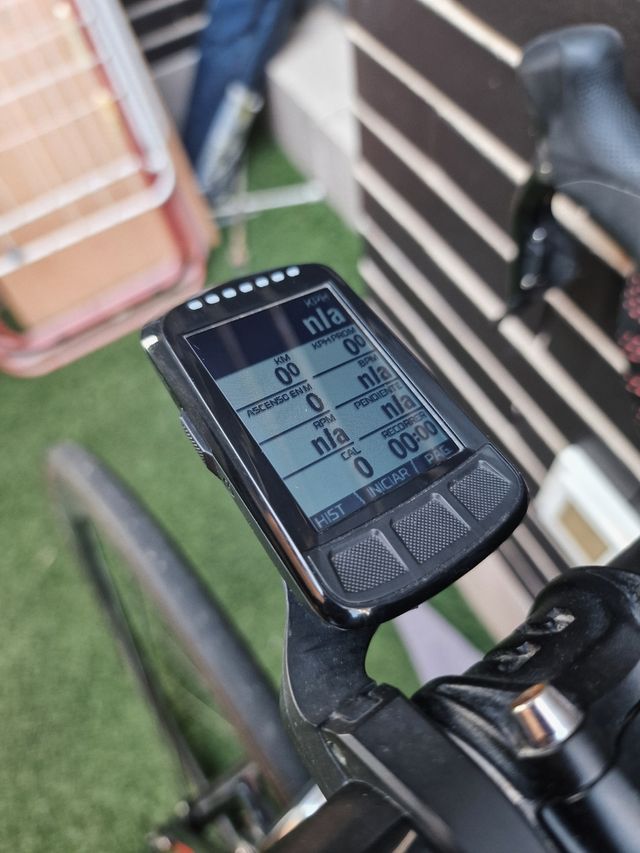 Wahoo elemnt bolt + soporte