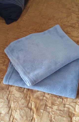 2  MANTITAS PARA MASCOTAS (PERRO O GATO) 1mx70 
