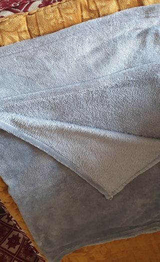 2  MANTITAS PARA MASCOTAS (PERRO O GATO) 1mx70 