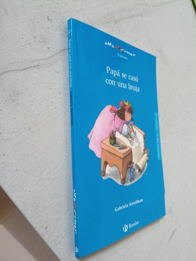 Libro Papá se casó con una bruja