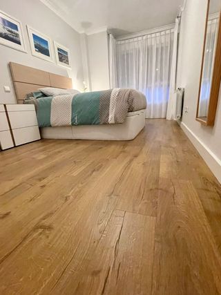 Laminate Flooring - Tarima flotante