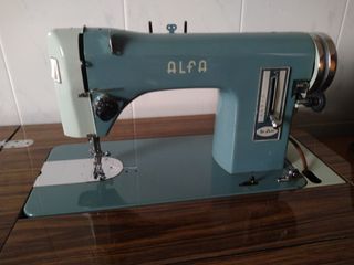 Maquina de coser Alfa 80
