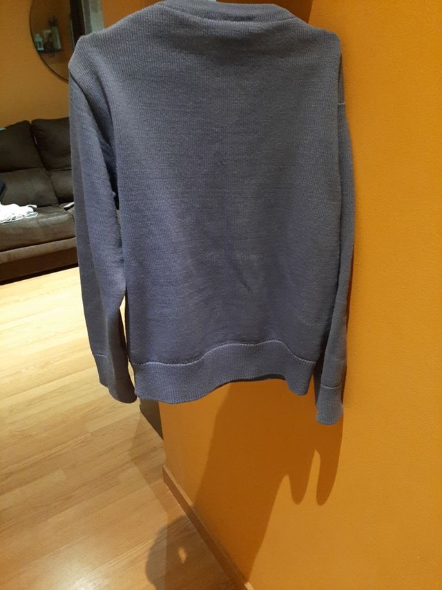 Jersey colegio stella maris talla6