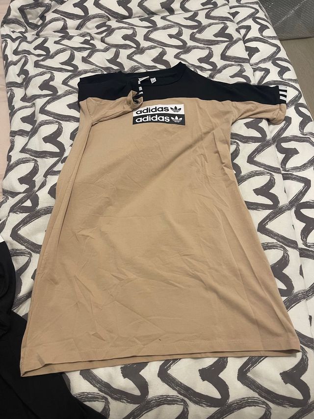 Vestido Adidas rosa y negro