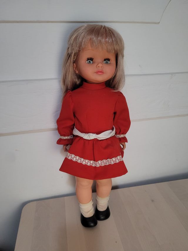 Muñeca miss dior de icsa años 70