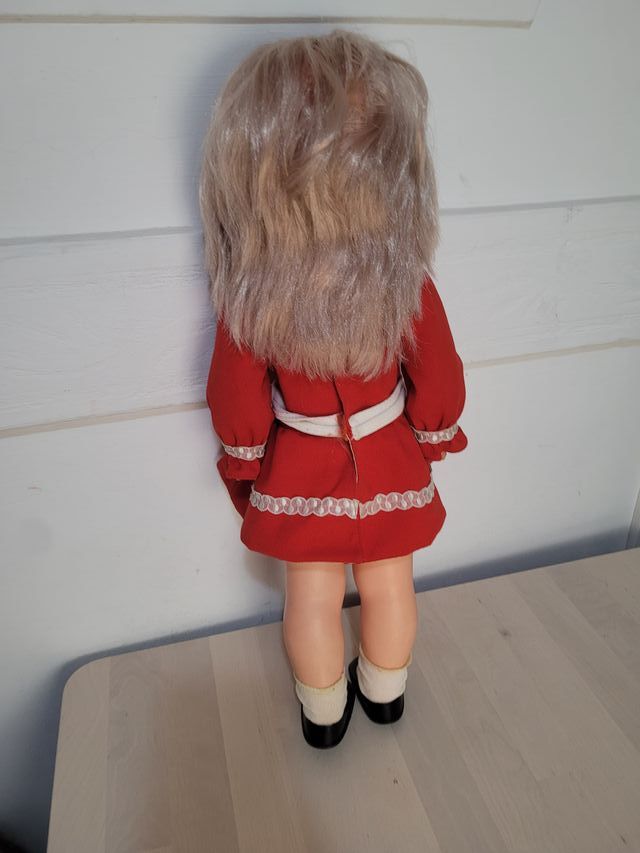 Muñeca miss dior de icsa años 70