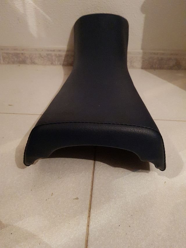 ASIENTO PUCH AZUL MARINO