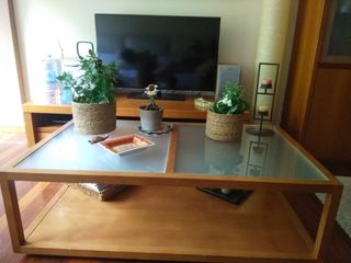 Mesa auxiliar de centro de madera y cristal