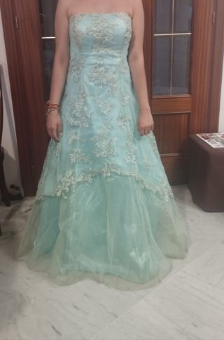 Vestido de fiesta de tul bordado talla XL