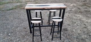 Mesa bar y tamburetes