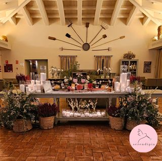 MESA DE CHUCHES - DULCES