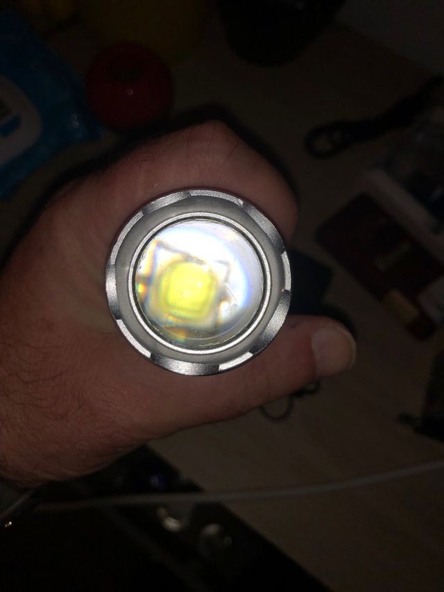 Linterna led, impermeable, recargable, 1200 lumen 