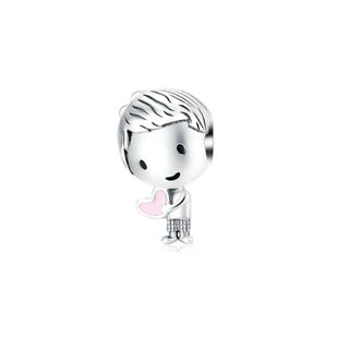 Charm niño inocente