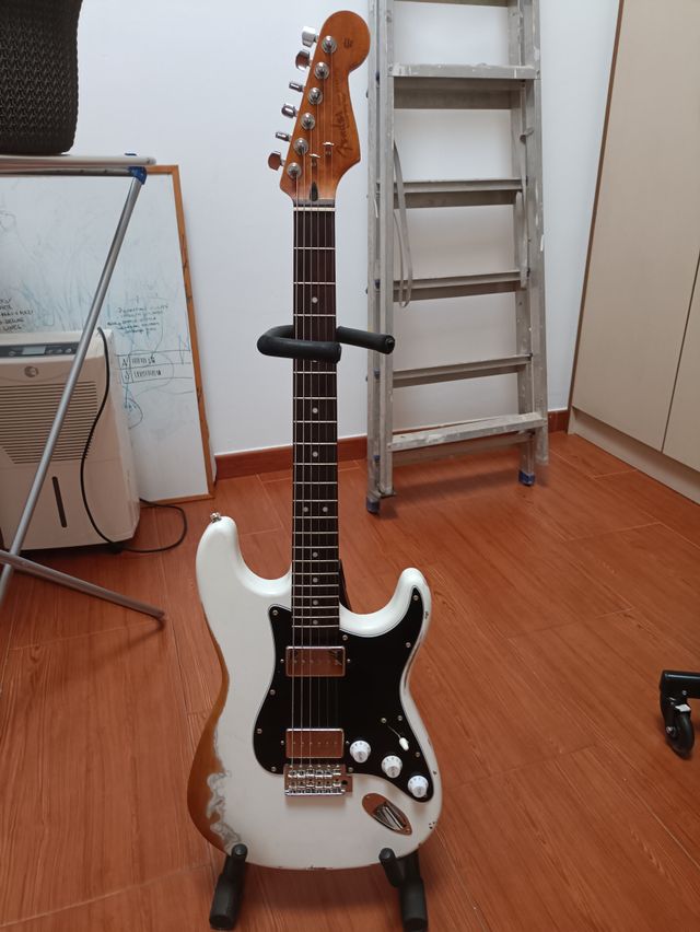 STRATOCASTER PARTCASTER