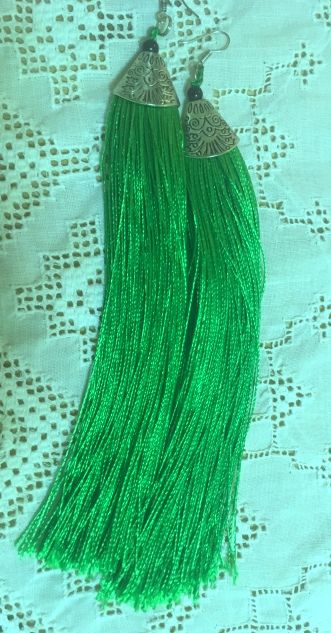 Pendientes flecos verdes 15 cm