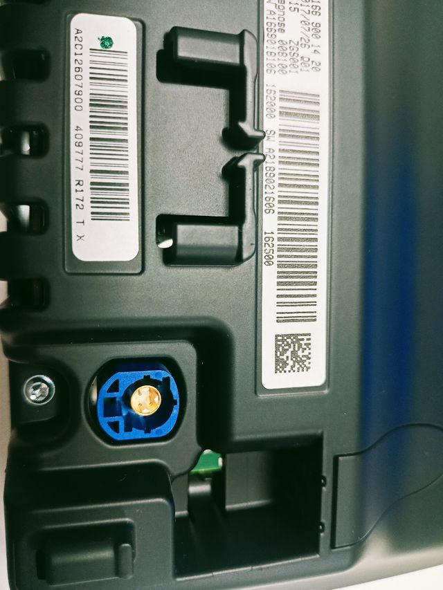 Pantalla Mercedes A166 900 14 20