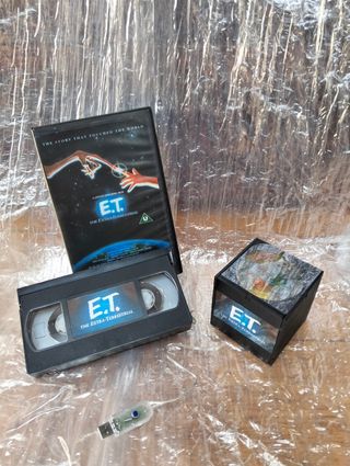 lampara VHS E.T el extraterrestre 👾👽con caja !!