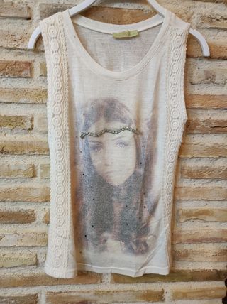CAMISETA SIN MANGAS, TOP ESTAMPADO CHICA STRASS