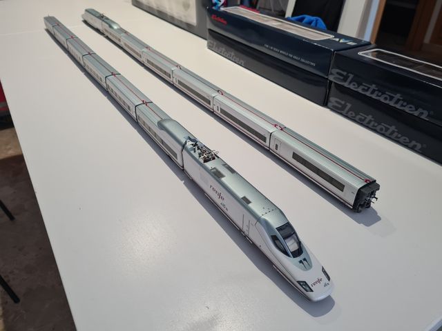 Electrotren AVE 112 completo DCC Sonido