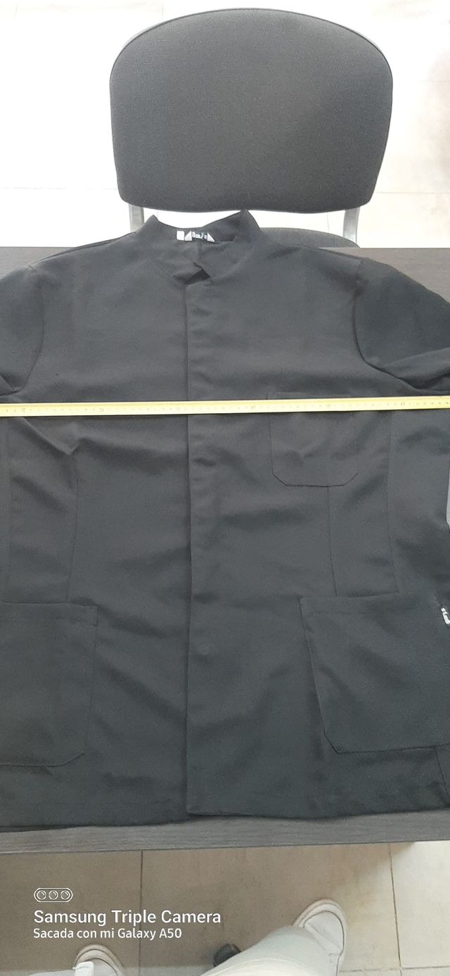 Chaqueta negra talla XL