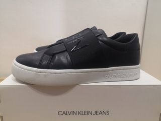 Zapatillas Ck negras con elástico N. 39