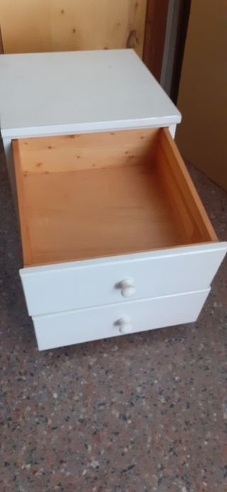 CAJONERA.MESITA DE NOCHE