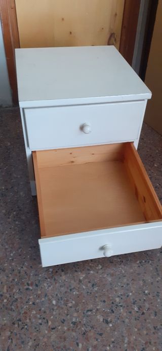 CAJONERA.MESITA DE NOCHE